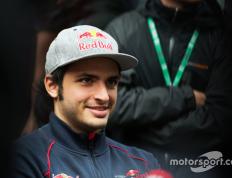 PG电子官网入口-包含梅赛德斯力克红牛二队，塞恩斯高光表现的词条