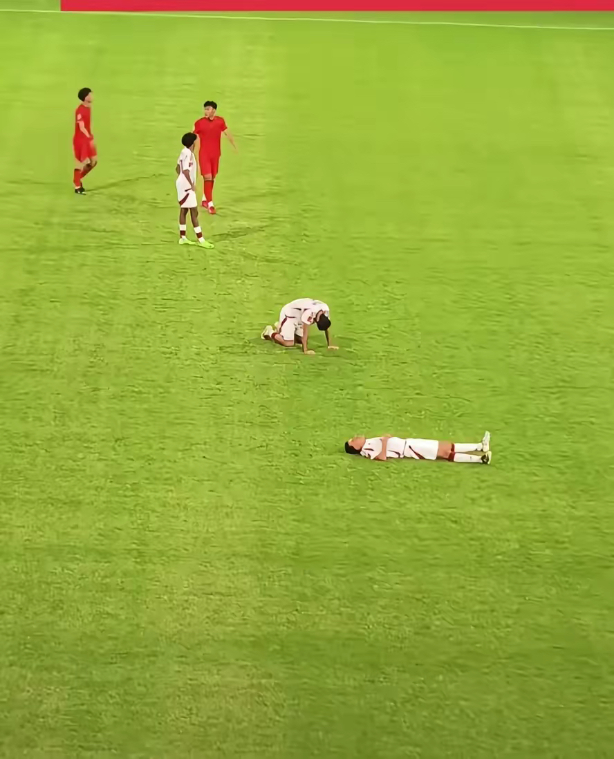 PG电子官方-无尽挑战！国内足球赛场上激情迸发